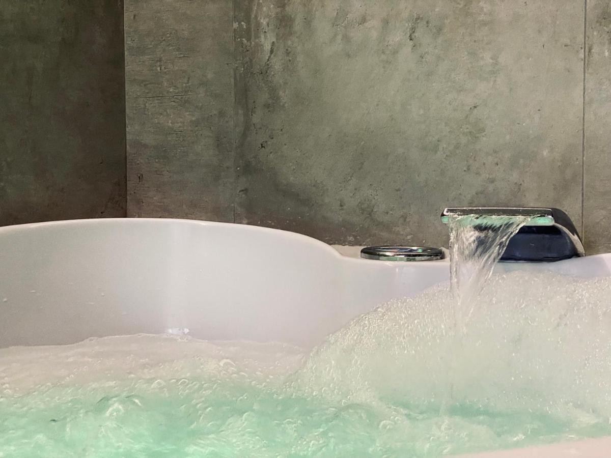 Apartment Premium Jacuzzi For Couples, Old Town Krakow Dış mekan fotoğraf